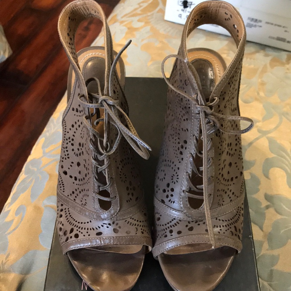 Fossil wedges
